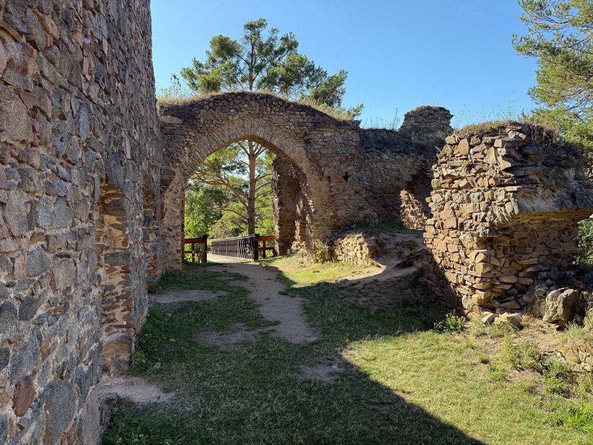 Vrškamýk - zřícenina (354&nbsp;m)